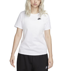 REMERA ESSENTIALS CLUB
