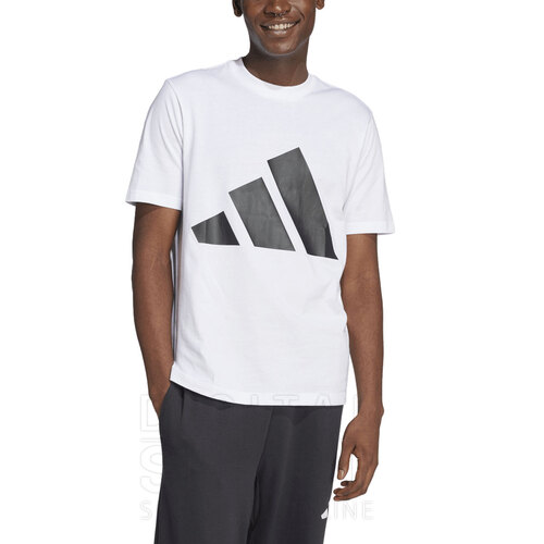 REMERA ESSENTIALS LOGO