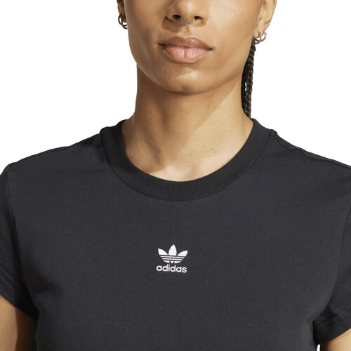 REMERA ESSENTIALS SLIM