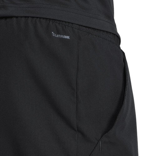 SHORT CLUB