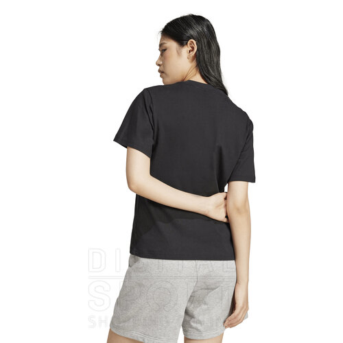 REMERA ESSENTIALS