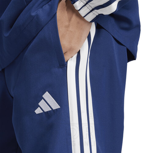 CONJUNTO DEPORTIVO SPORTSWEAR BASIC 3S