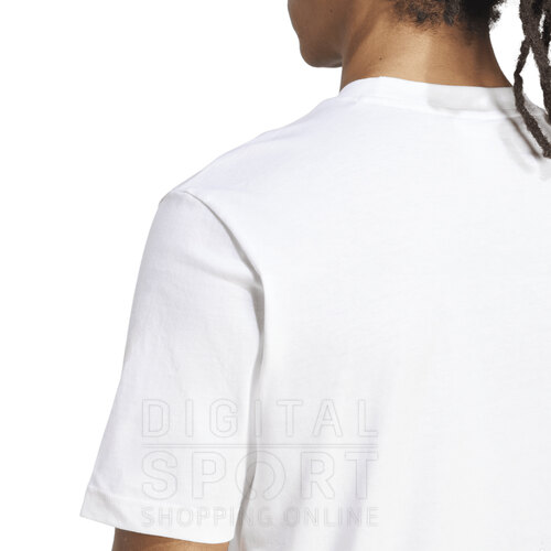 REMERA ESSENTIALS LOGO SMALL