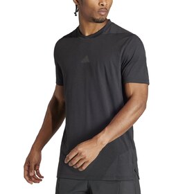 REMERA D4T   LOGO EN NEGRO