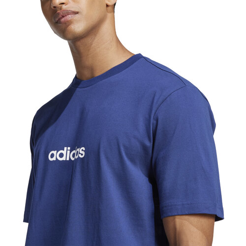 REMERA ESSENTIALS LINEAR