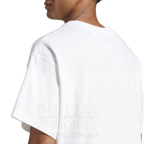 REMERA ESSENTIALS OVERSIZE