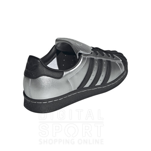 ZAPATILLAS SUPERSTAR 82