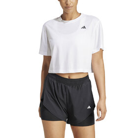 REMERA TRAIN ESSENTIALS BOXY