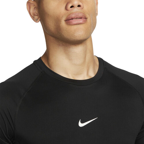 REMERA NIKE PRO TIGHT TOP