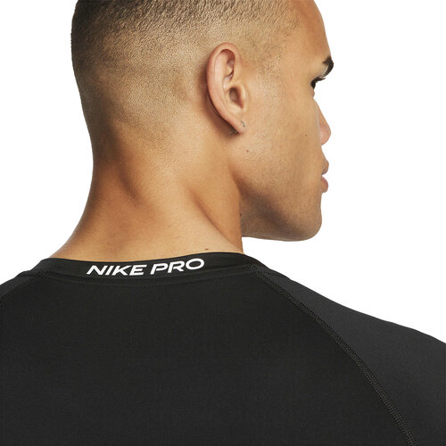 REMERA NIKE PRO TIGHT TOP