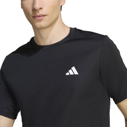 REMERA WORKOUT ESSENTIALS BASE