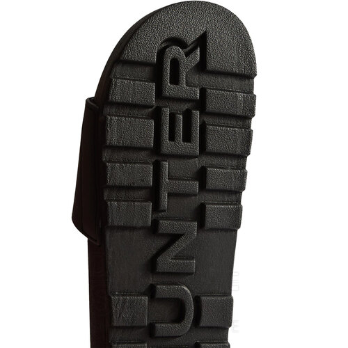 CHINELAS CORE EMBOSSED SLIDER
