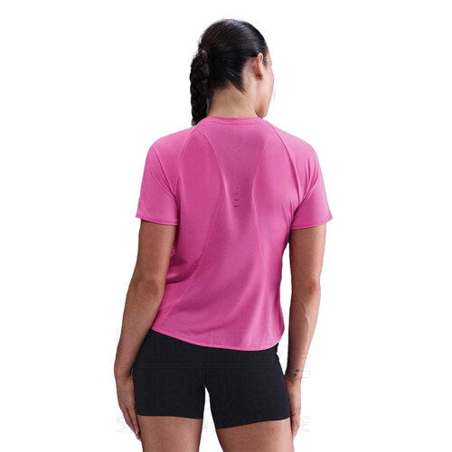 REMERA SWIFT DRI FIT