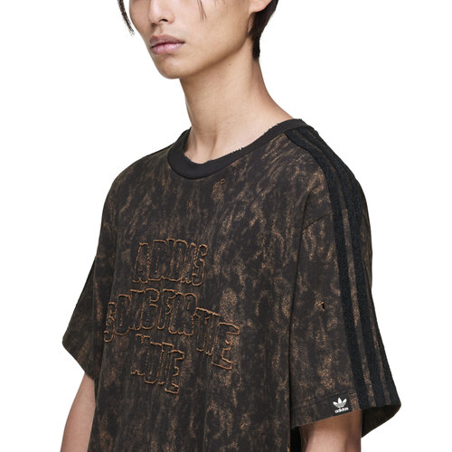 REMERA ADI006