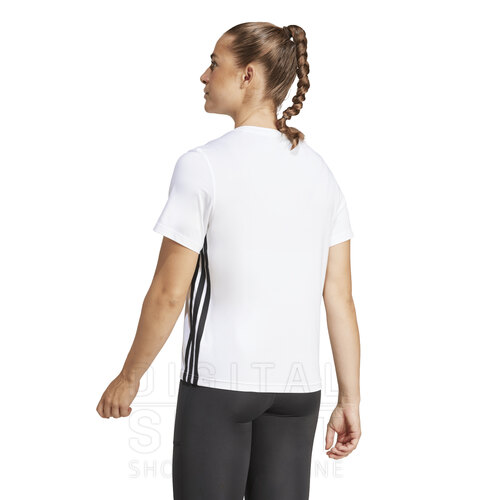 REMERA TRAIN ESSENTIALS 3S