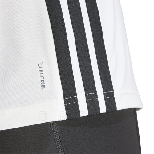 REMERA TRAIN ESSENTIALS 3S