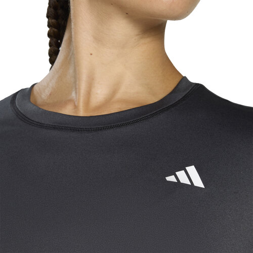 REMERA WORKOUT ESSENTIALS