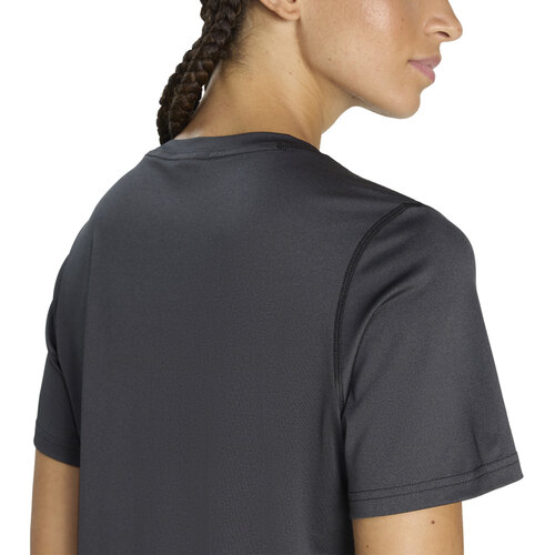 REMERA WORKOUT ESSENTIALS
