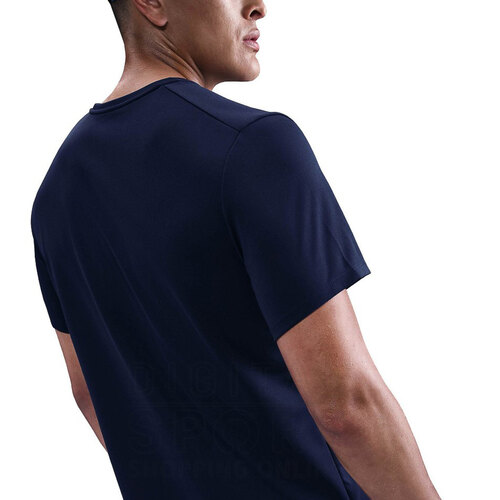 REMERA UV MILER