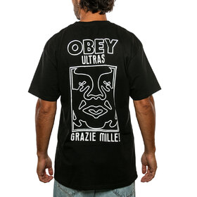 REMERA ULTRAS