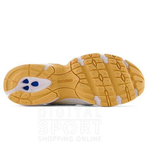 ZAPATILLAS 740
