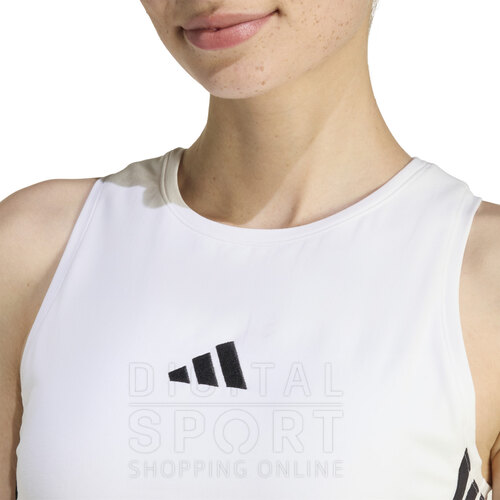 REMERA TOP ESSENTIALS