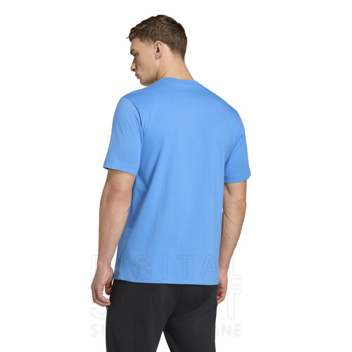 REMERA ESSENTIALS LINEAR