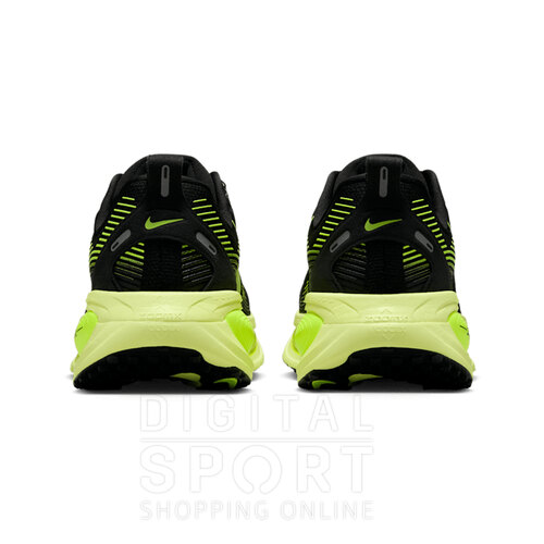 ZAPATILLAS VOMERO 18