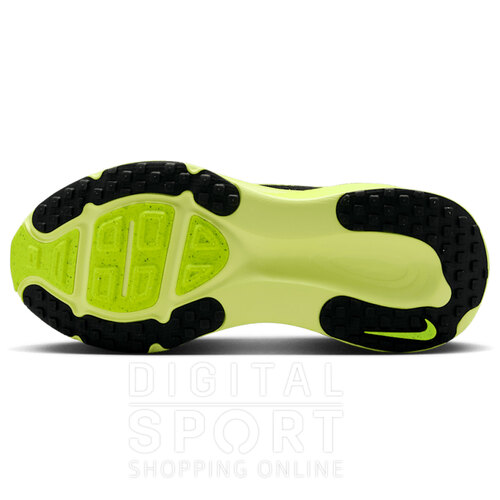 ZAPATILLAS VOMERO 18