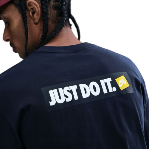 REMERA SB X ERIC KOSTON
