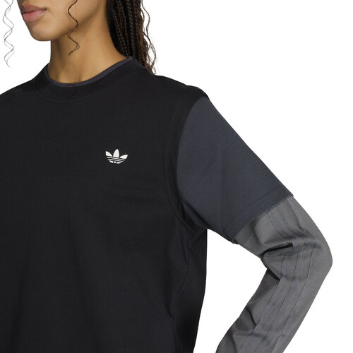 REMERA LEYERED