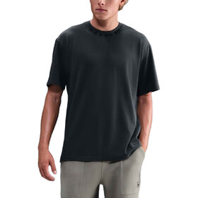 REMREA SPORTSWEAR