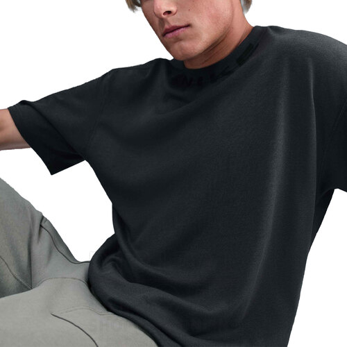 REMREA SPORTSWEAR