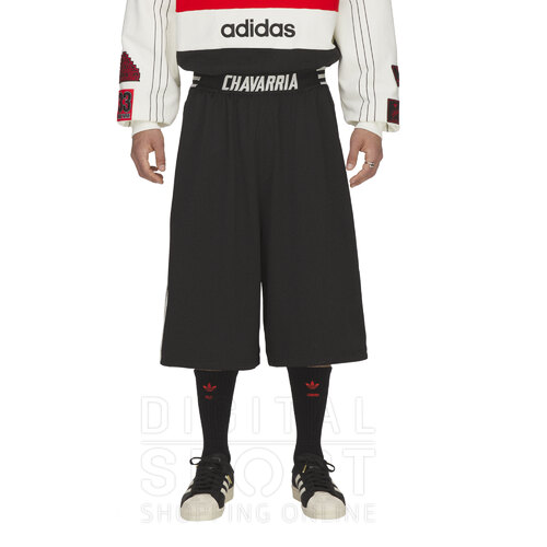 SHORT WILLY CHAVARRIA