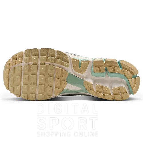 ZAPATILLAS NIKE ZOOM VOMERO 5