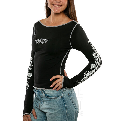 REMERA SWORD SEAMS