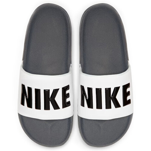 CHINELAS OFFCOURT