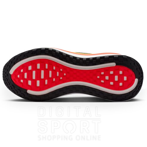 ZAPATILLAS NIKE VOMERO PLUS
