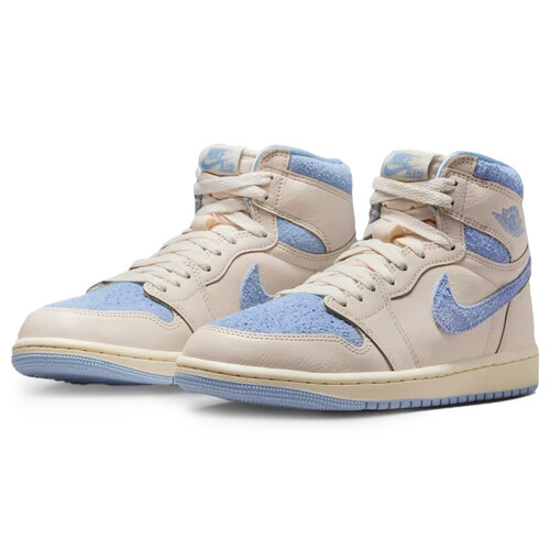 BOTAS AIR JORDAN 1 RETRO HI OG PSYCHIC BLUE AND PALE IVORY