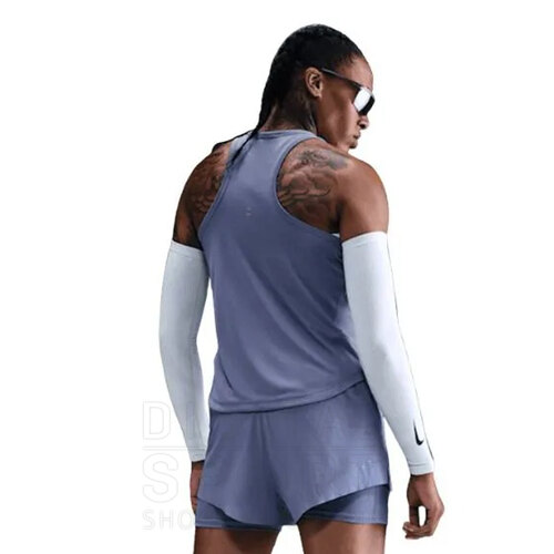 MUSCULOSA TEMPO SWOOSH