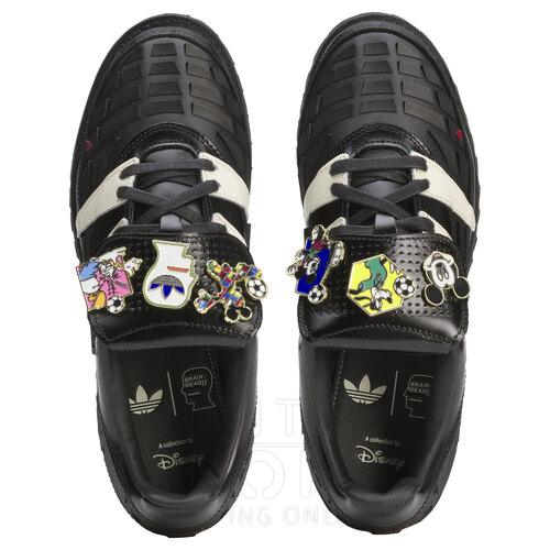 ZAPATILLAS PREDATOR BRAIN DEAD