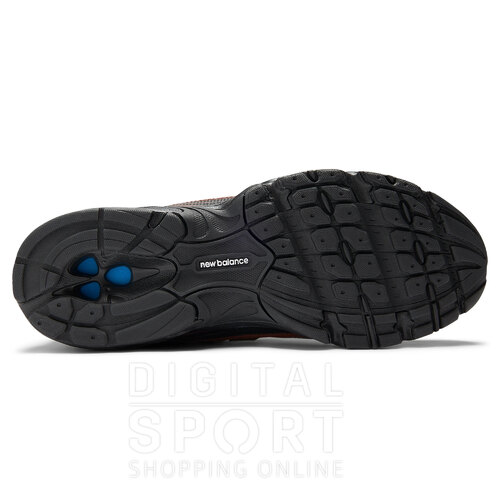 ZAPATILLAS 740