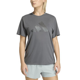 REMERA ESSENTIALS BRAND LOVE
