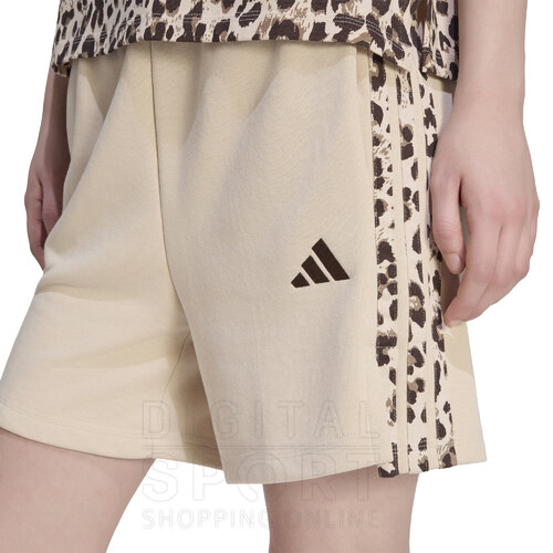 SHORT SEASONAL ESSENTIALS