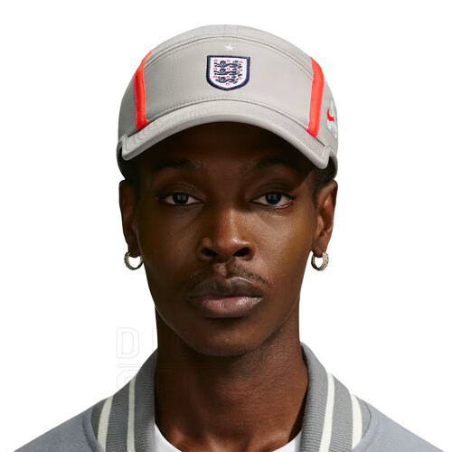 GORRA ENGLAND X PALACE