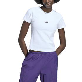 REMERA ESSENTIALS SLIM
