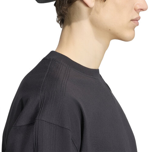 REMERA PREMIUM ESSENTIALS