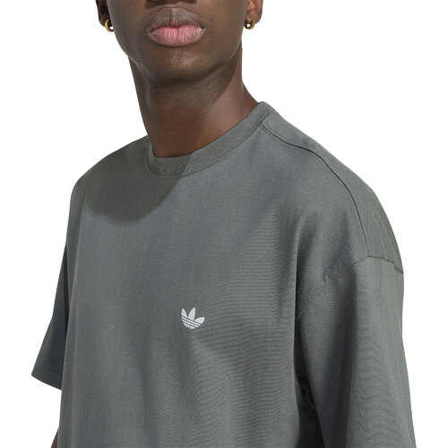 REMERA ESSENTIALS