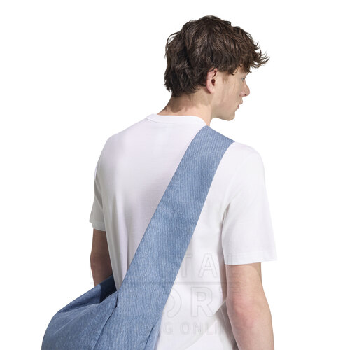 REMERA ESSENTIALS