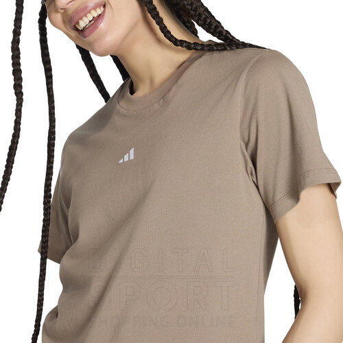 REMERA ESSENTIALS 3 TIRAS